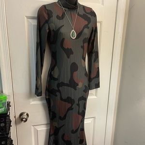 Beautiful long sleeve camouflage print dress